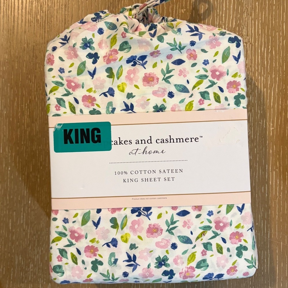 Cupcakes and Cashmere King Floral Sheet Set 100% Cotton Sateen 4 Piece NWT